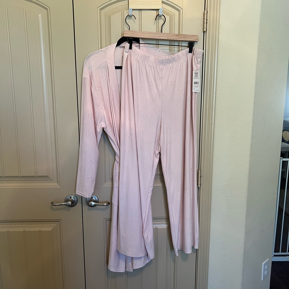 89th & Madison Pink Pajama Set
